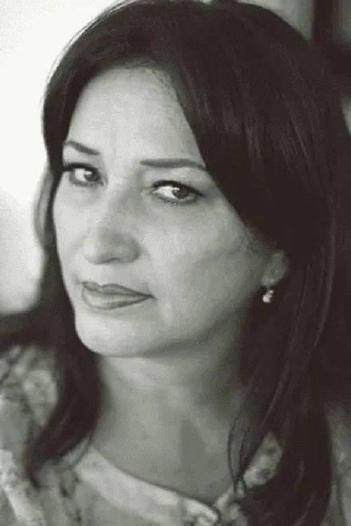 Lilian Nieto as Rosa Vernal