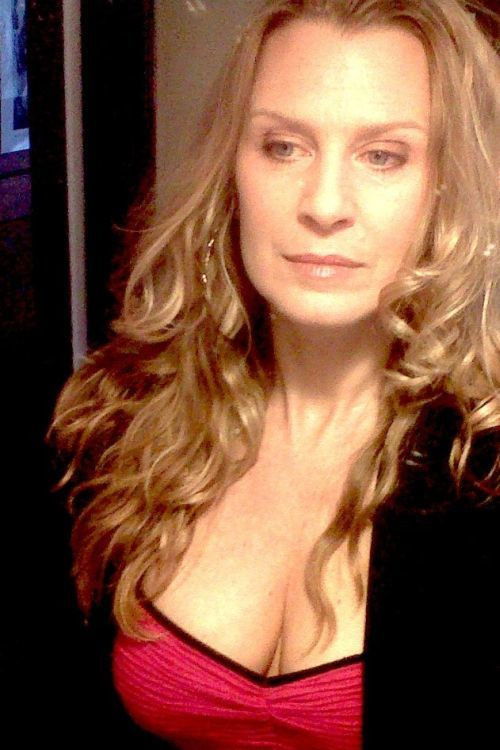 Barbara Ross English as Mom