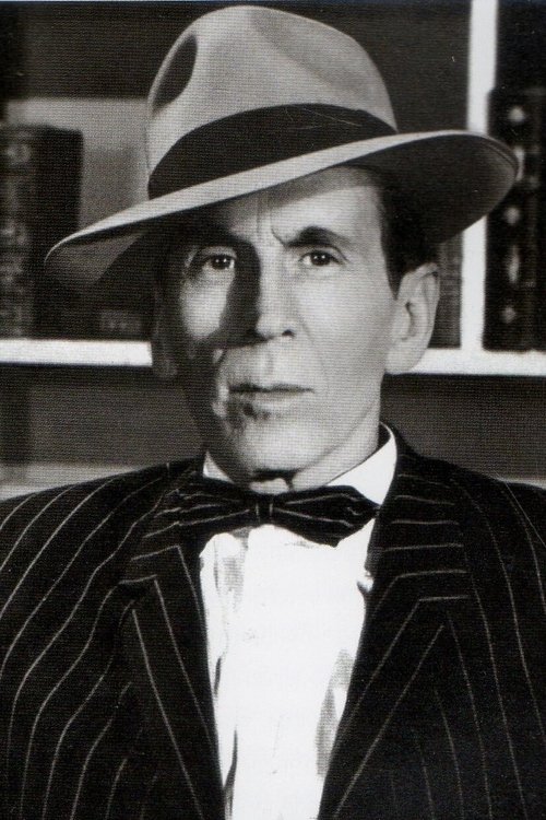 Juan Orol as Narrator