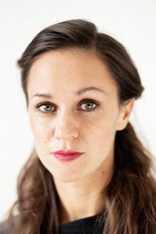 Katarina Stegnar as Elsa