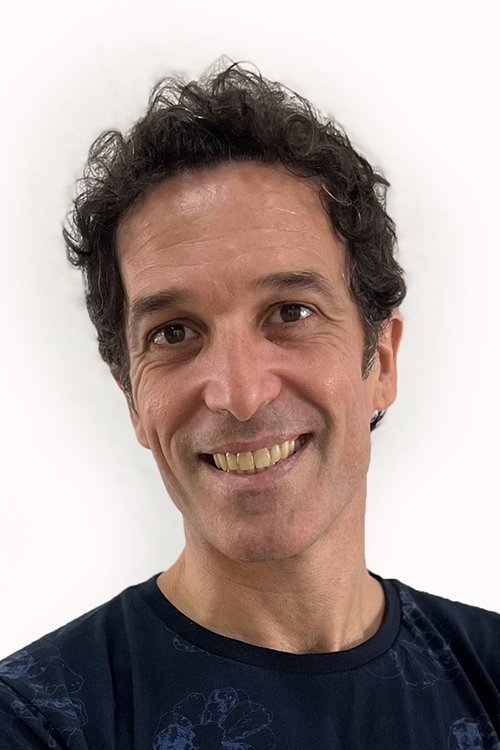 Maximiliano Rivas as Jorge