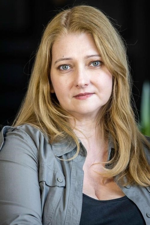 Laëtitia Richard as Jeanne Doré