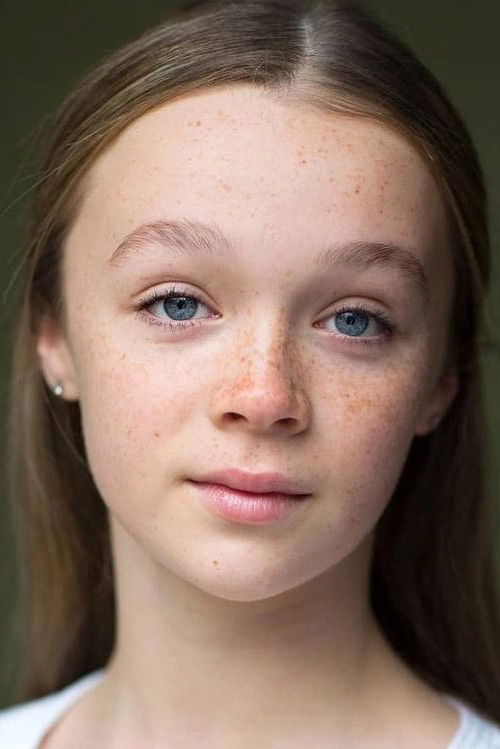 Evie Allen as Young Princess Alexandra of Hesse