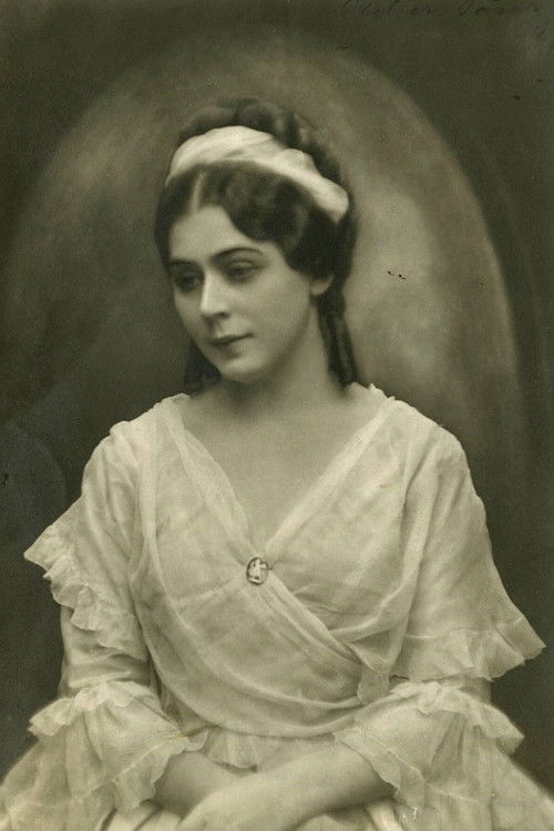 Aili Somersalmi as Elisabeth Hellman