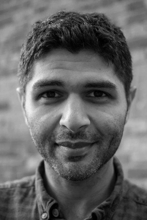 Amit Gupta as Drug Dealer