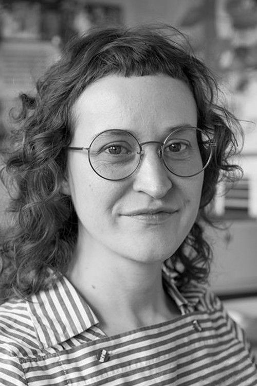 Johana Ožvold as Johana