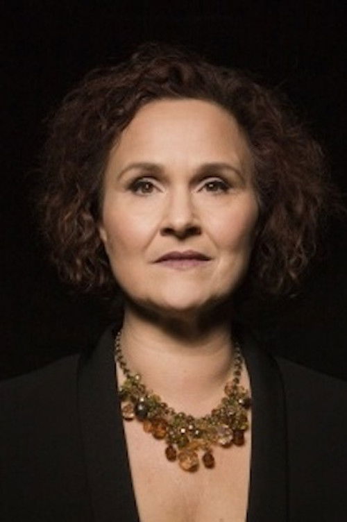 Katarina Dalayman as Brangäne