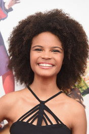 Indeyarna Donaldson-Holness as Lola