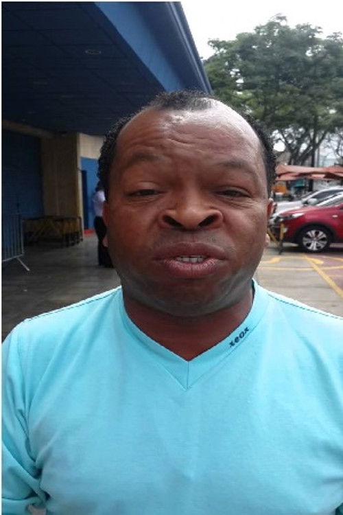 Martín Farfán as Amador Espósito