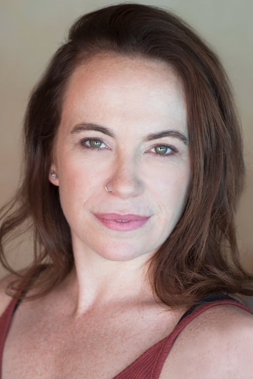 Charlotte Gulezian as Chelsea