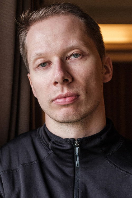 Maximilian Jaenisch as Mick Müller