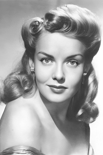 Angela Greene as Camille