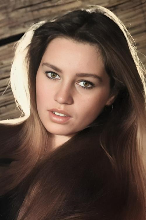 Isabella Savona as Mariana