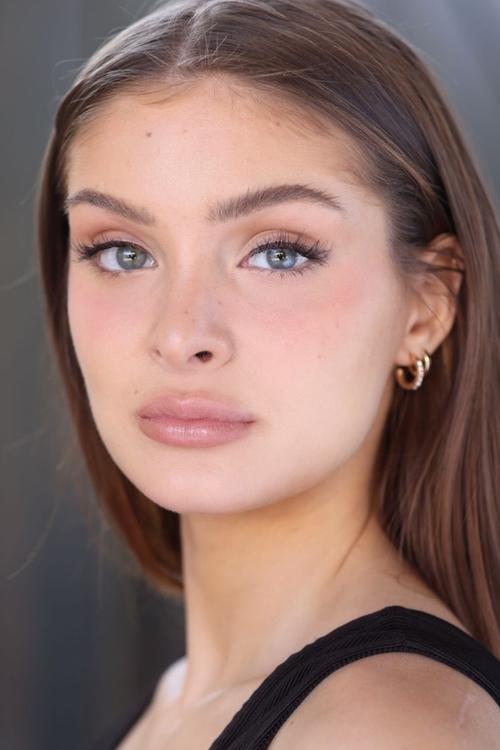 Brighton Sharbino as Jojo Avela