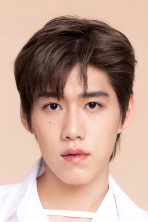 Krit Amnuaydechkorn as Pastry Chef