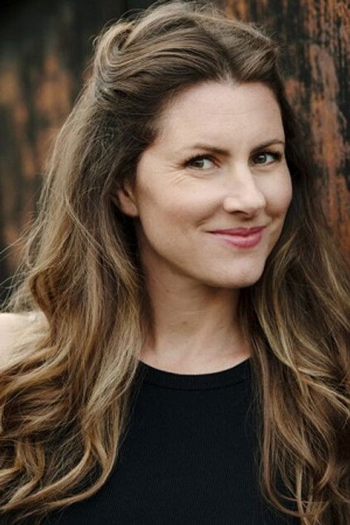 Ilena Gwisdalla as Stine