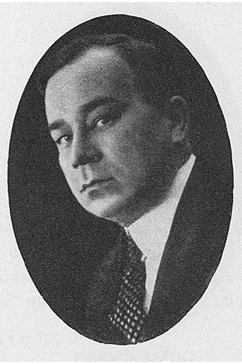 Aku Käyhkö as Mikko