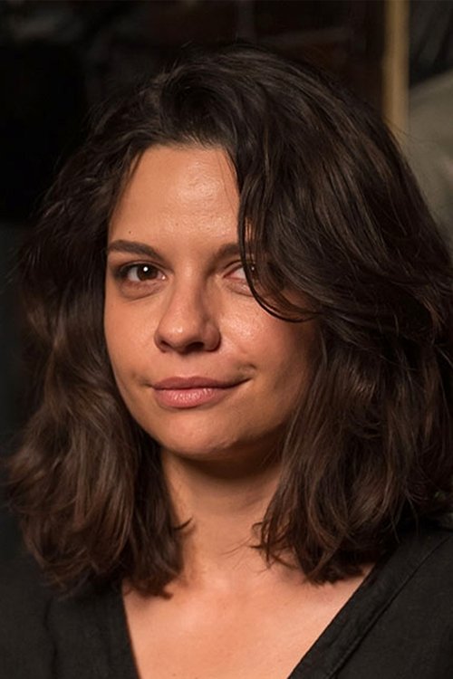 Mădălina Craiu as Vera