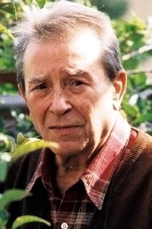 Iakovos Kabanellis as Self