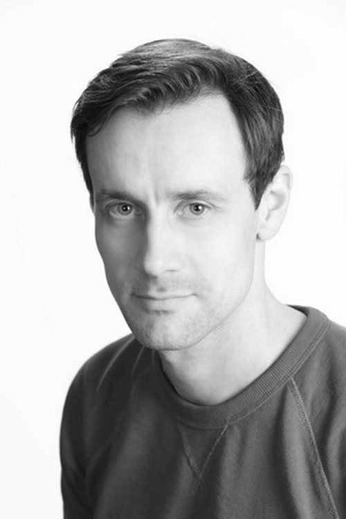 Jukka Peltola as Bisnesenkeli