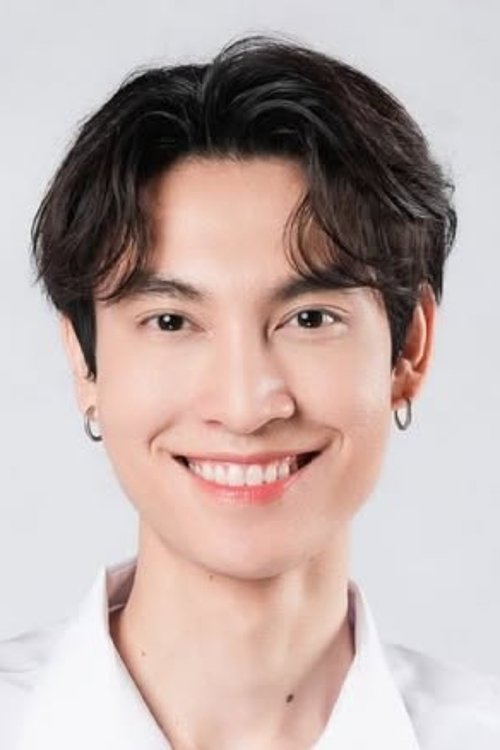 Sobita Worawut Chumueang as Vj. Tee