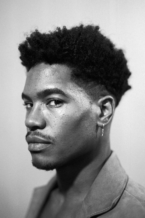 André Cabral as Afonso