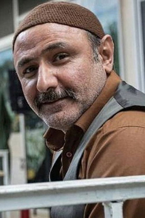 Hadi Amel Hashemi as Abdarchi