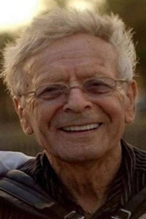 Reuwen "Ruby" Sosnowicz as Accordion