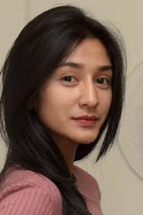 Fanny Ghassani as Eli