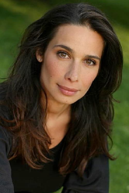 Marie Fugain as Mirentchu