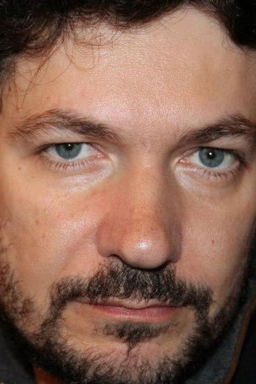 Nelson Botter Jr. as William