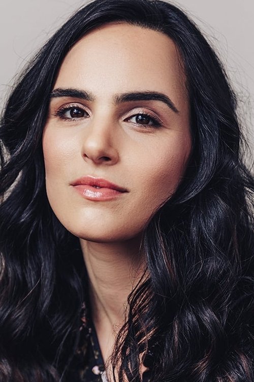 Molly Hager as Mindy