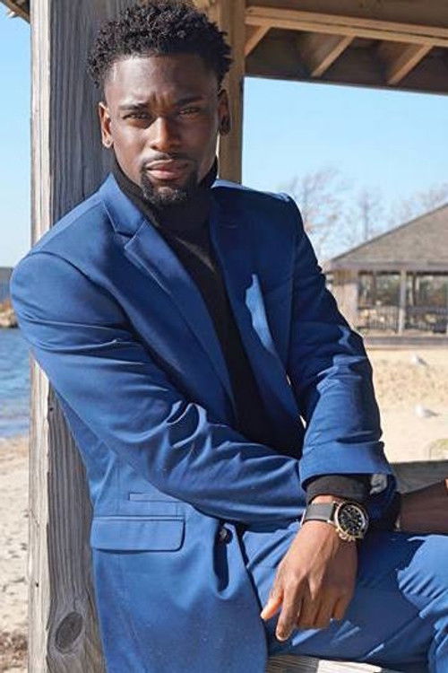 Yaw Agyapong as Police Officer