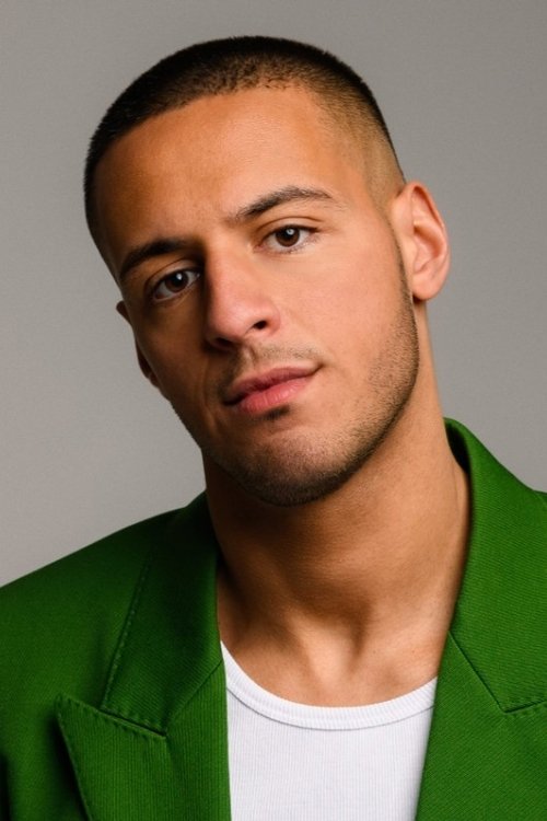 Riwan Belkacemi as Militant