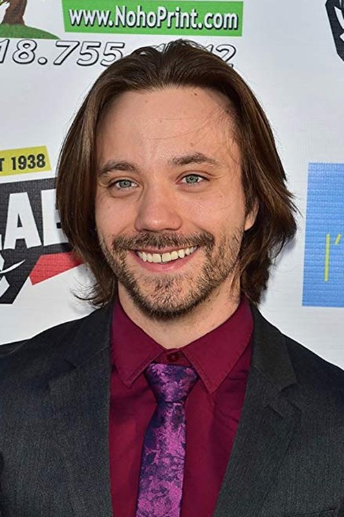 Aaron Fors as Joey (uncredited)