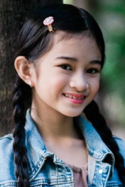 Dianne Moldez as Cindy