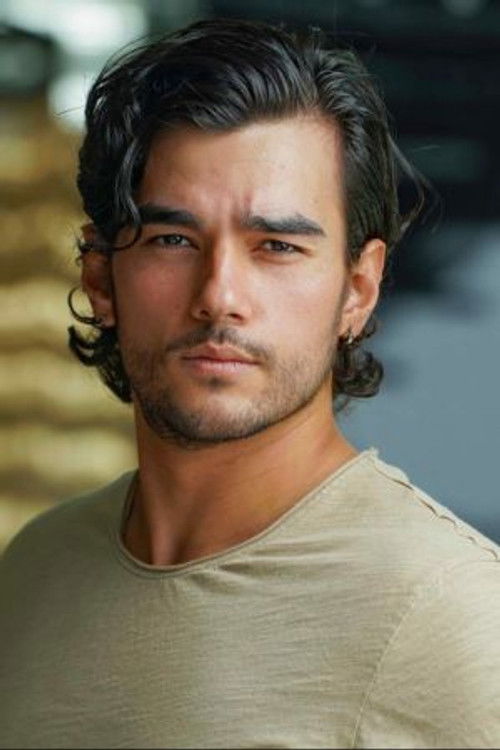 Lee Keinan as Darren