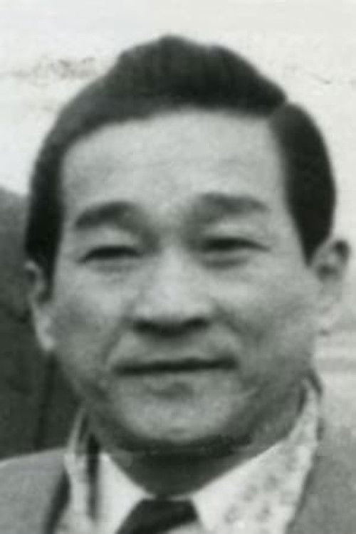 Lee Jong-cheol as Detective