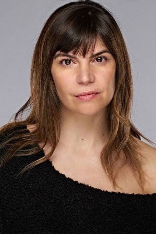 Mónica Regueiro as Verónica