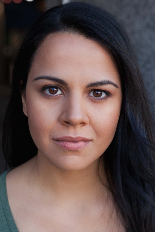 Viviana Chavez as Elena Mendoa