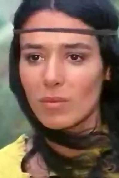 Clara Hopf as Adelita