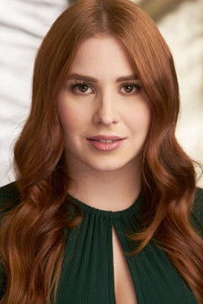 Natasha Killip as Mandy