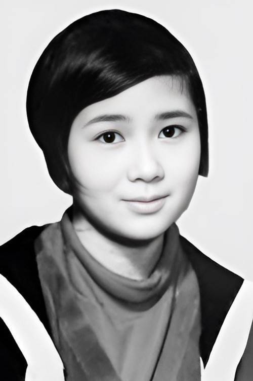 Akira Kawaguchi as Sayoko Inugami