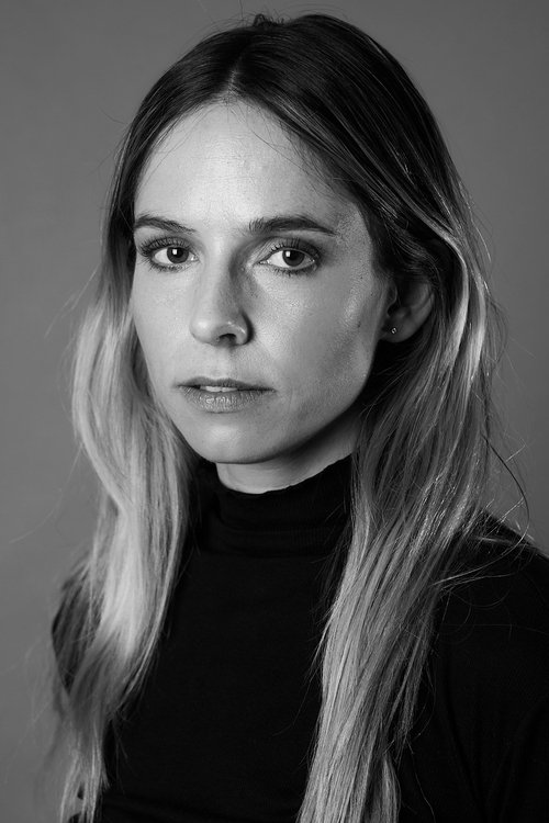 Rakel Benér as Angelica