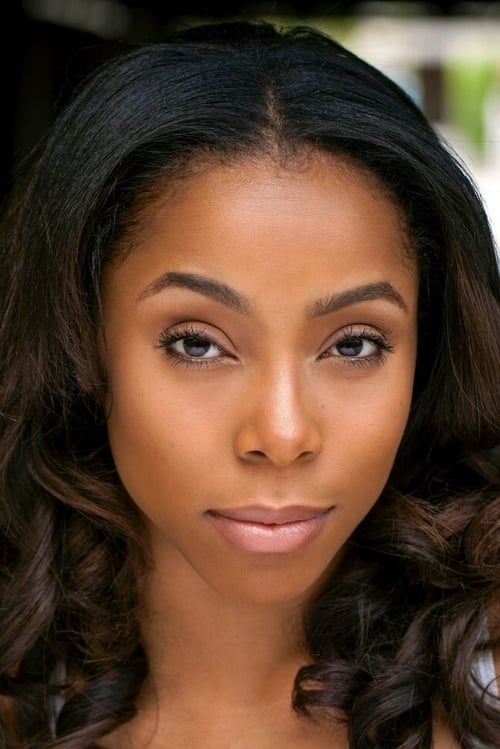 Brittany Perry-Russell as Julia