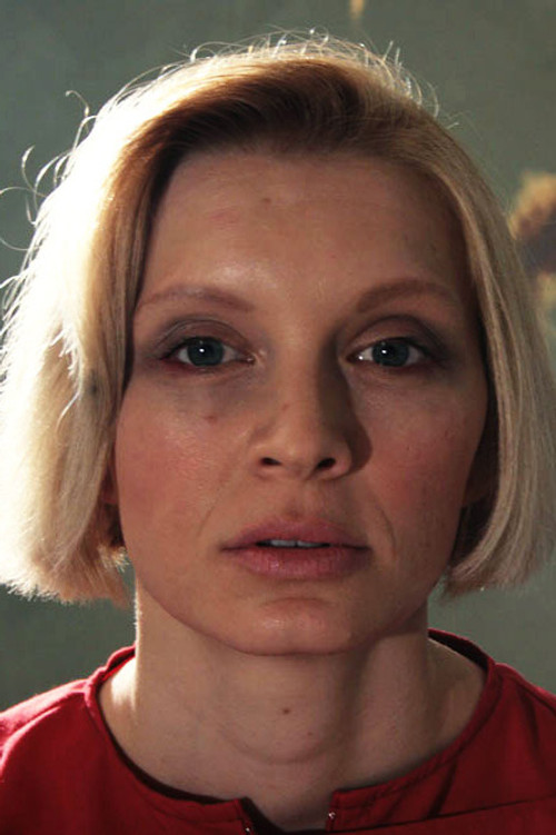 Katarina Thane as Paramedic