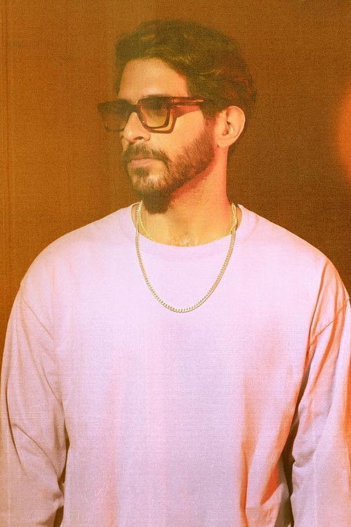 Alejandro 'Abeja' Abeijon as 