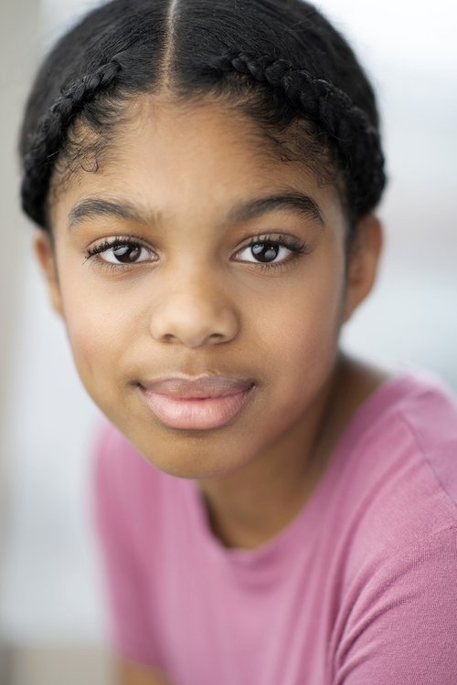 Thalia Campbell as Sarah