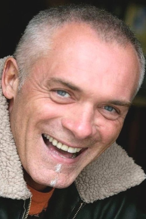 Michel Michelis as Tomber (voice)