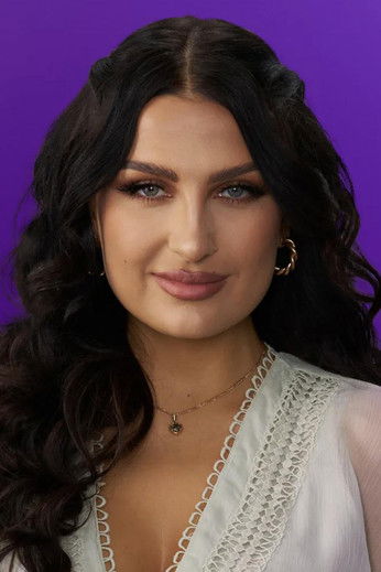 Meira Omar as Mit Receptionist